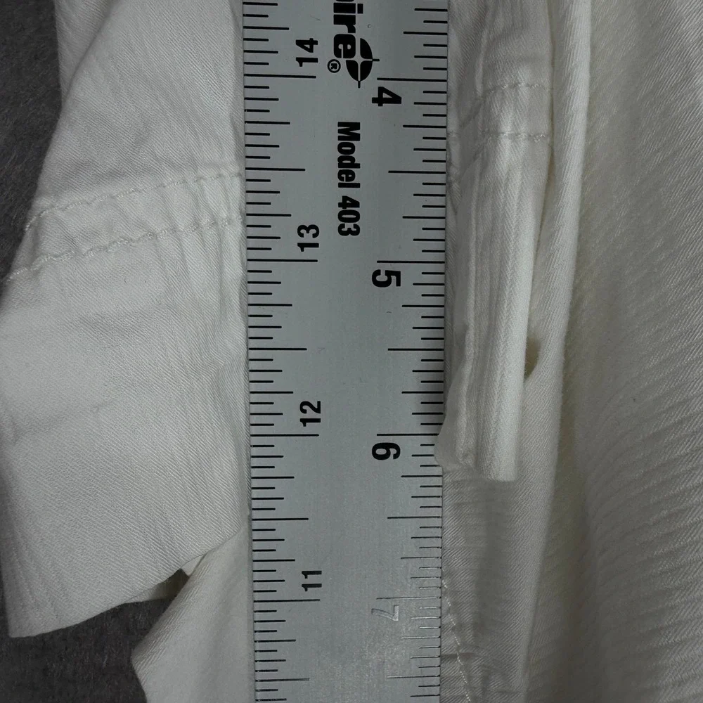 Eddie Bauer Rip Stop Shorts Womens 6 White Mid Rise Outdoor Casual